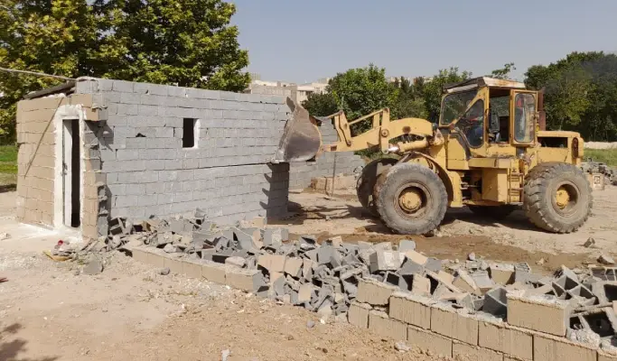 ساخت و ساز بدون مجوز